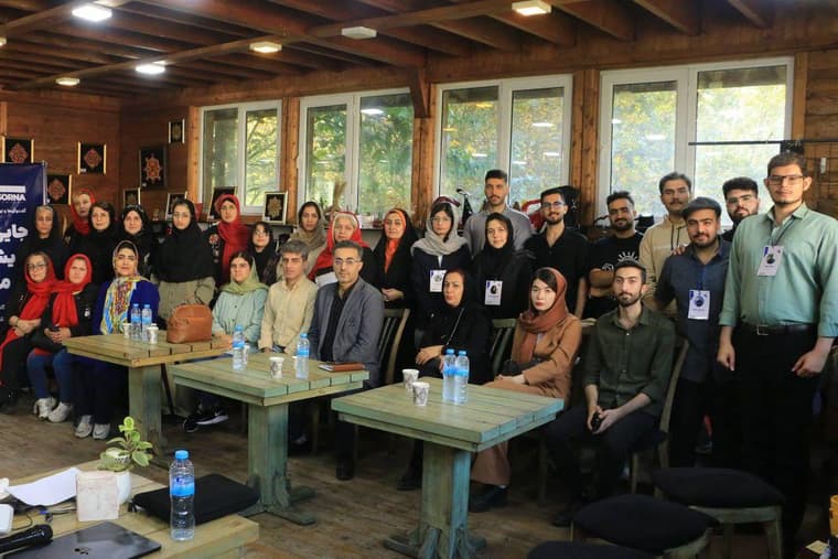 کارگاه خلاق‌سازی کسب‌وکارهای خرد و خانگی در کافه کارآفرینی گیل‌بانو